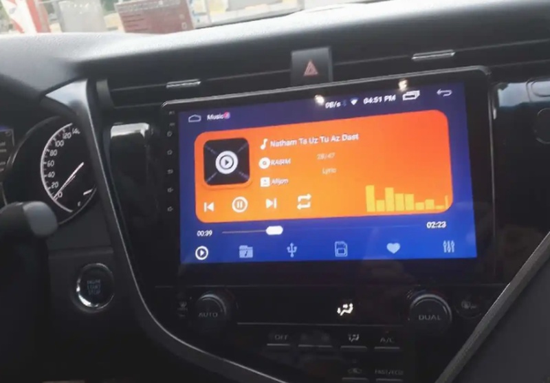 Штатный монитор Android для Toyota Camry